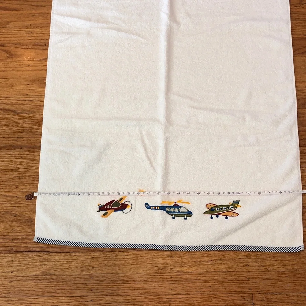 Airplane Embroidered Towel Set - White, NWT